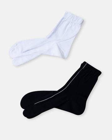 tabi with line socks