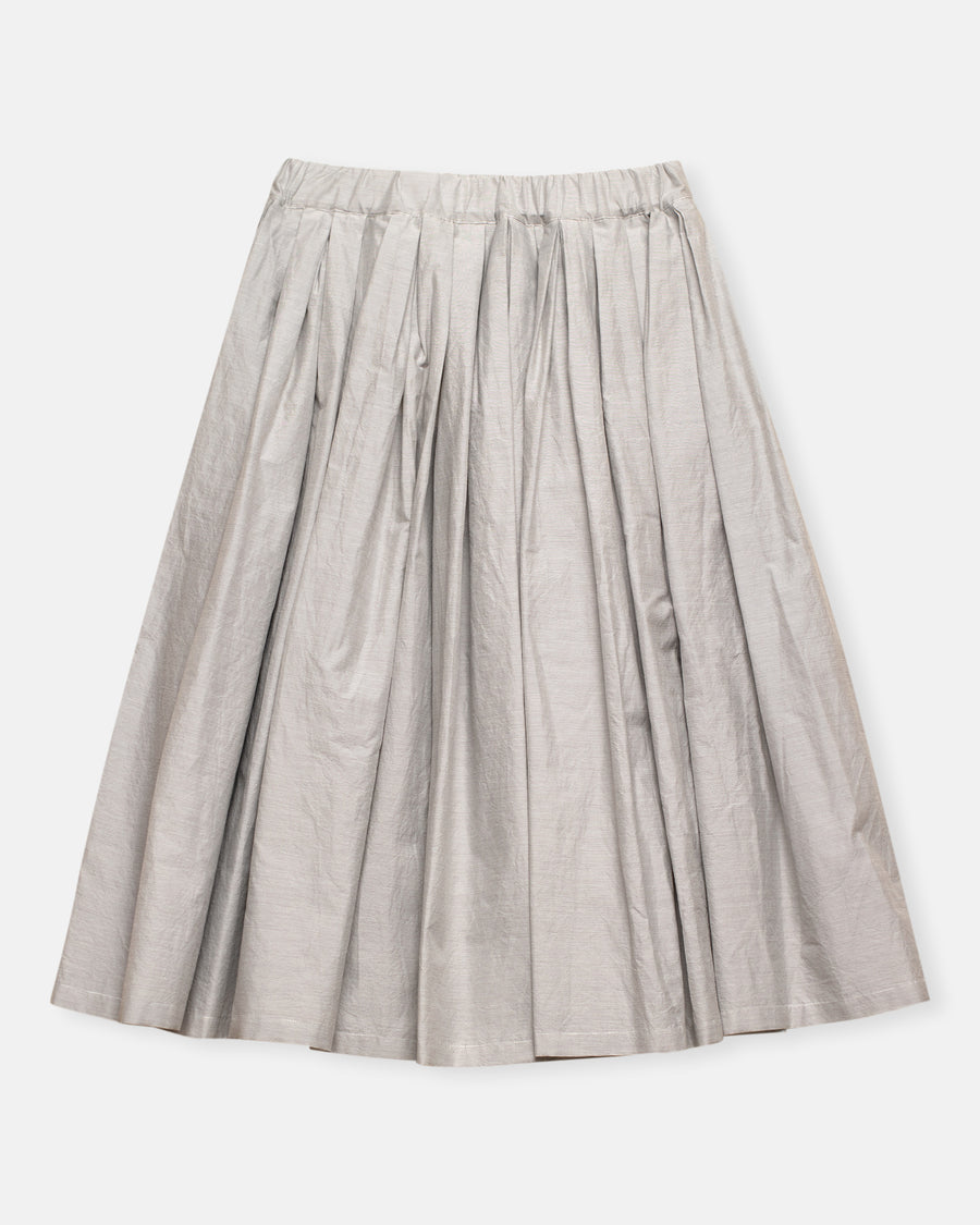 pleated skirt