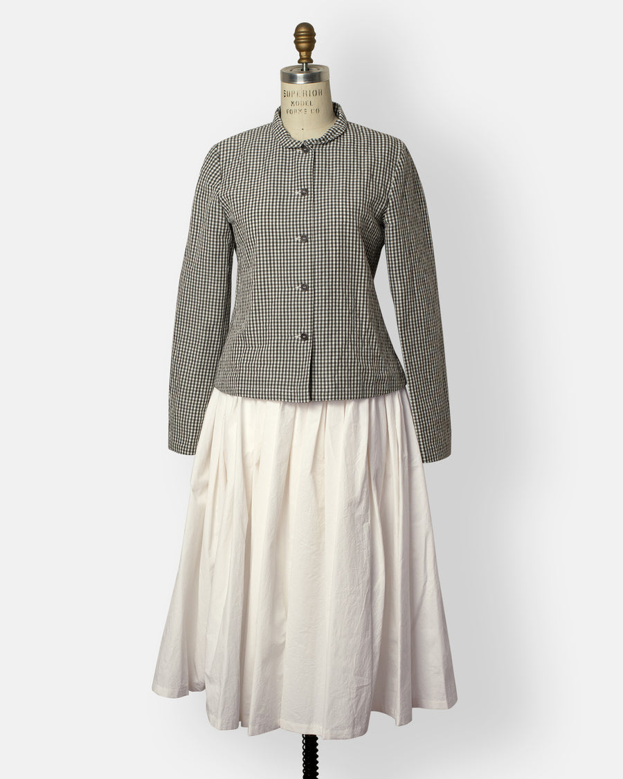 pleated skirt