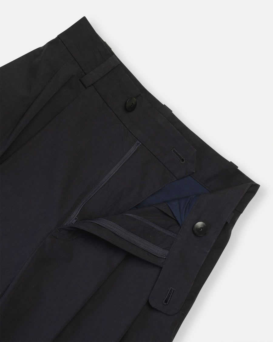 tuck front trousers