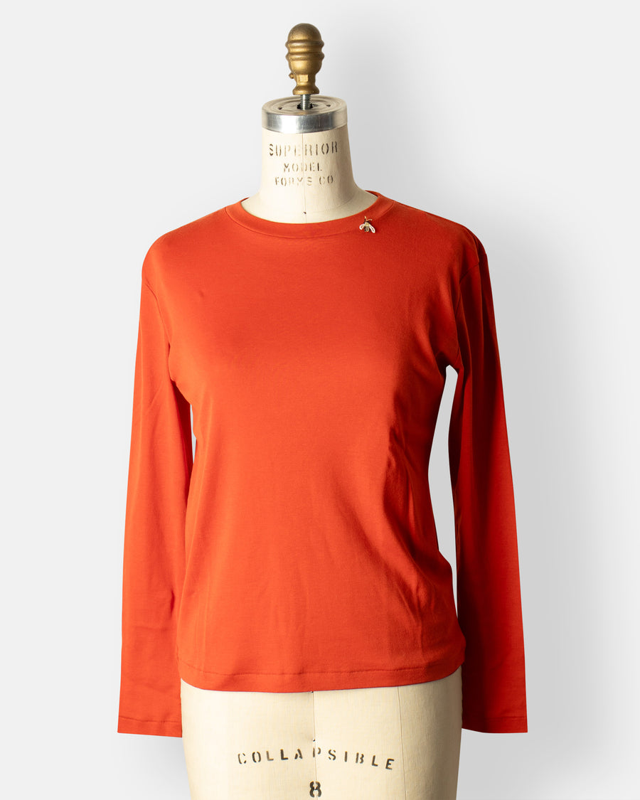 t-shirt with bee