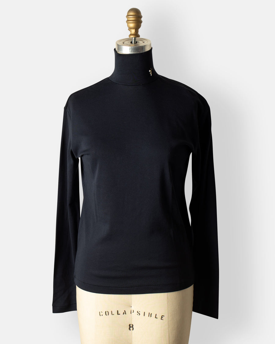 high neck t-shirt with bee