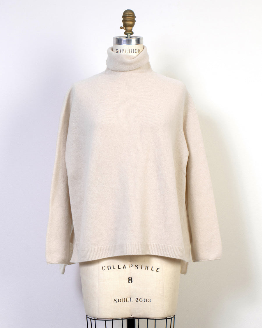 fine wool loose high neck pullover