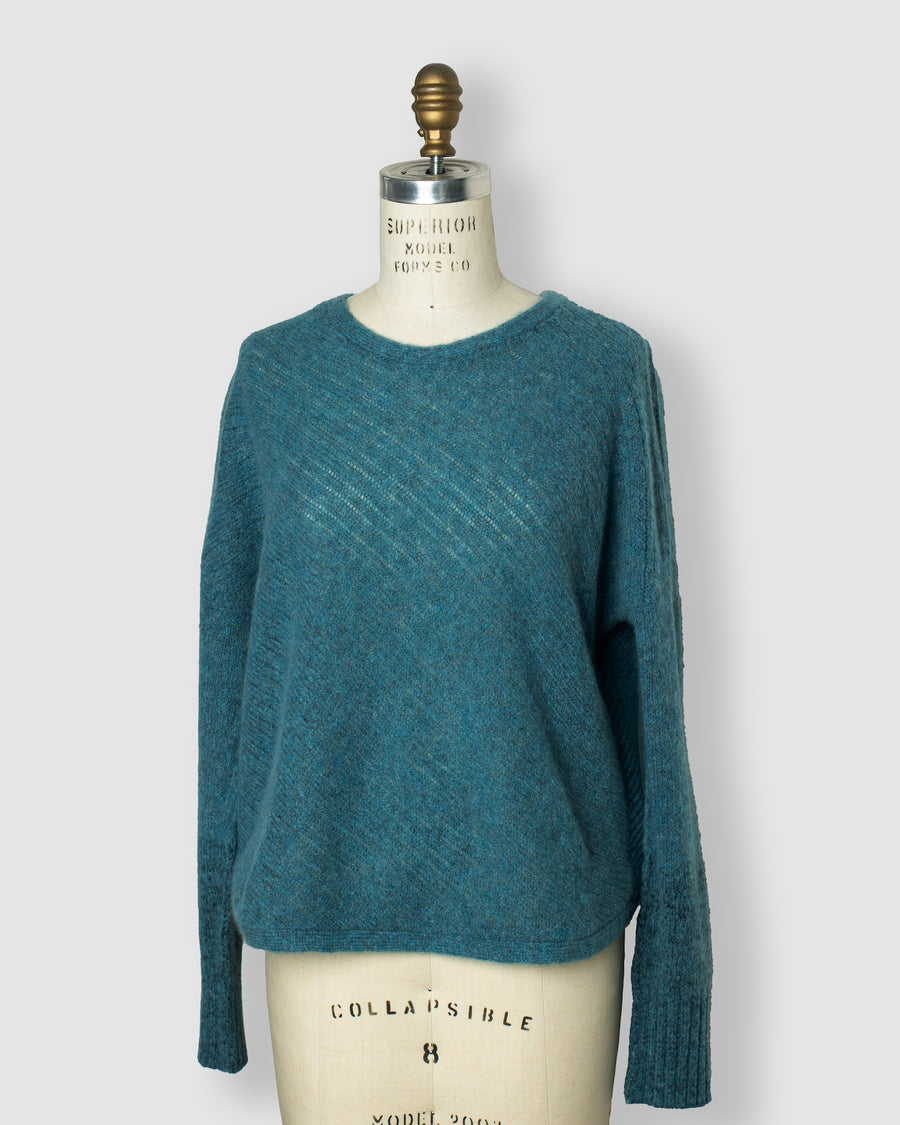 dreamy two tone pullover