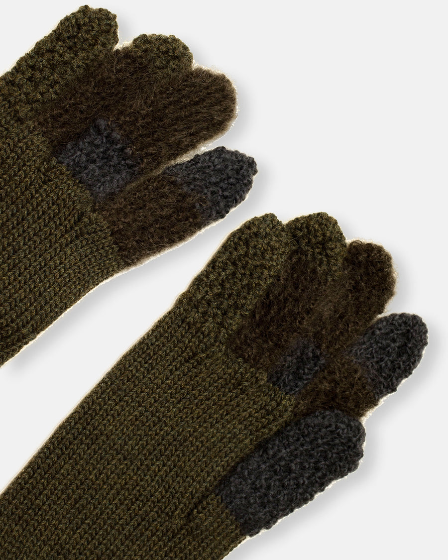 patched short gloves