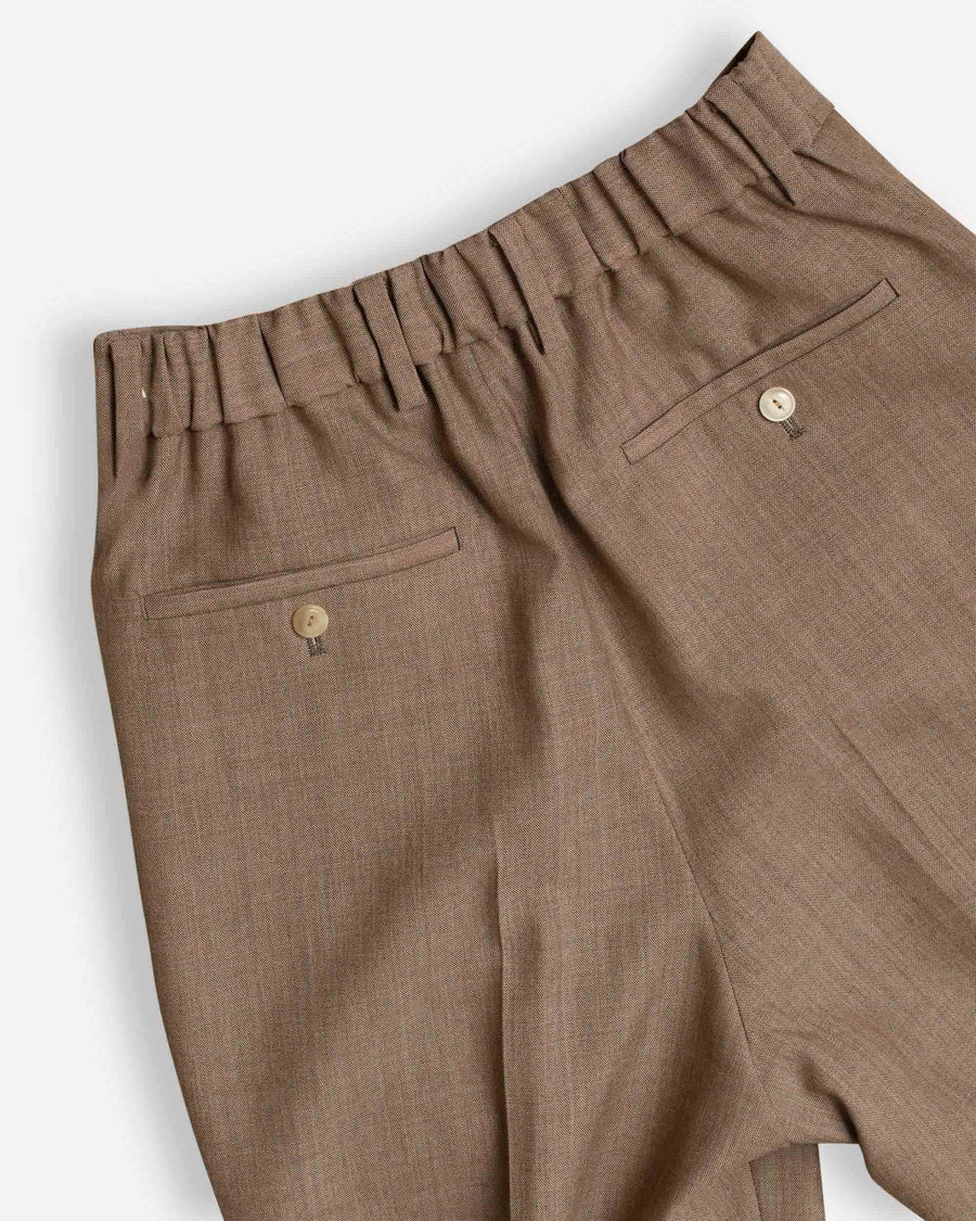 tapered bulky back gum pants