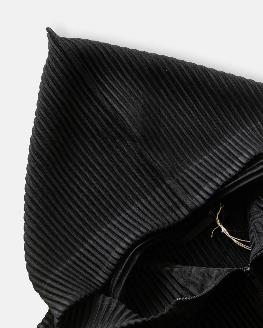 pleated zip up vest