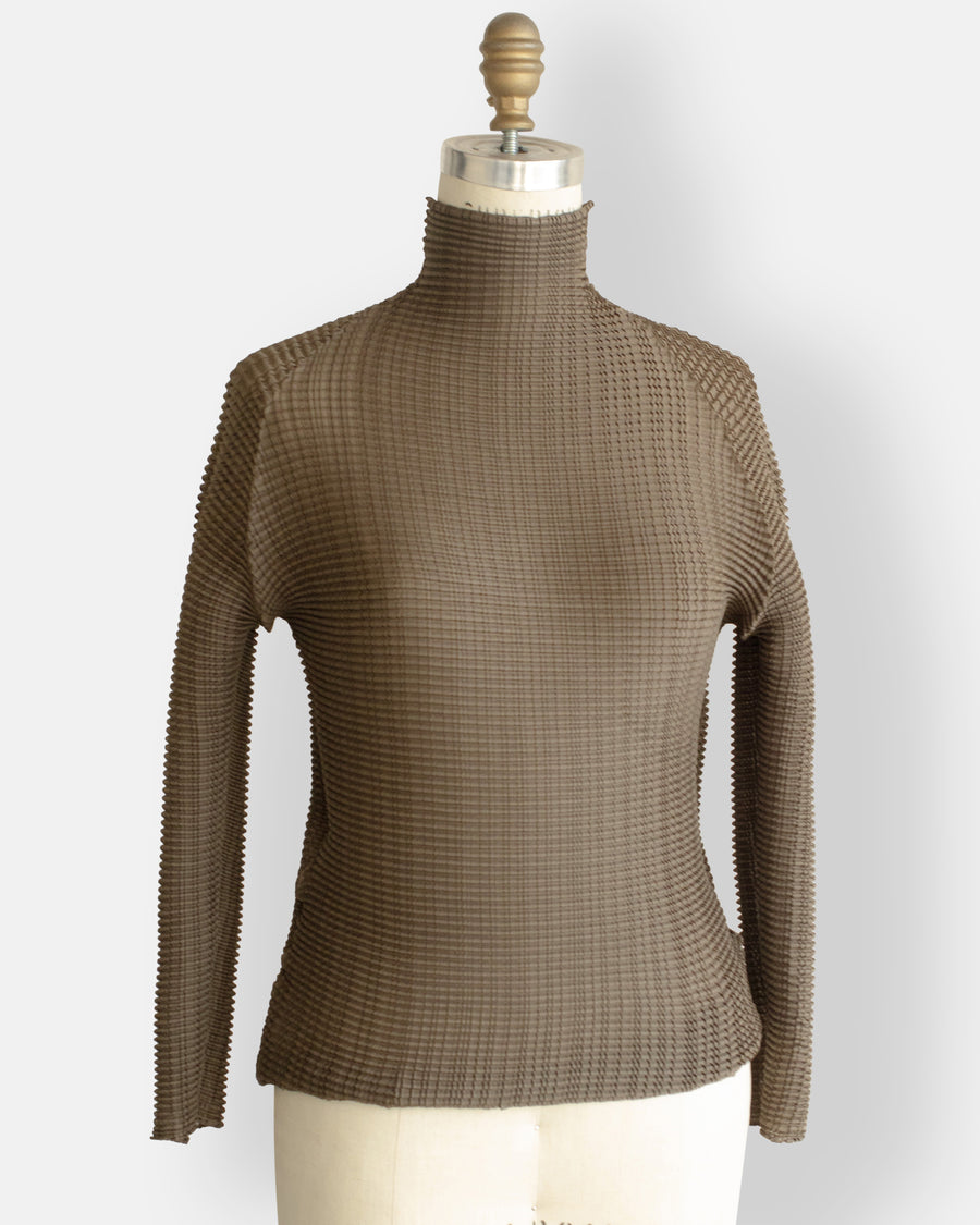 wooly pleats t shirt
