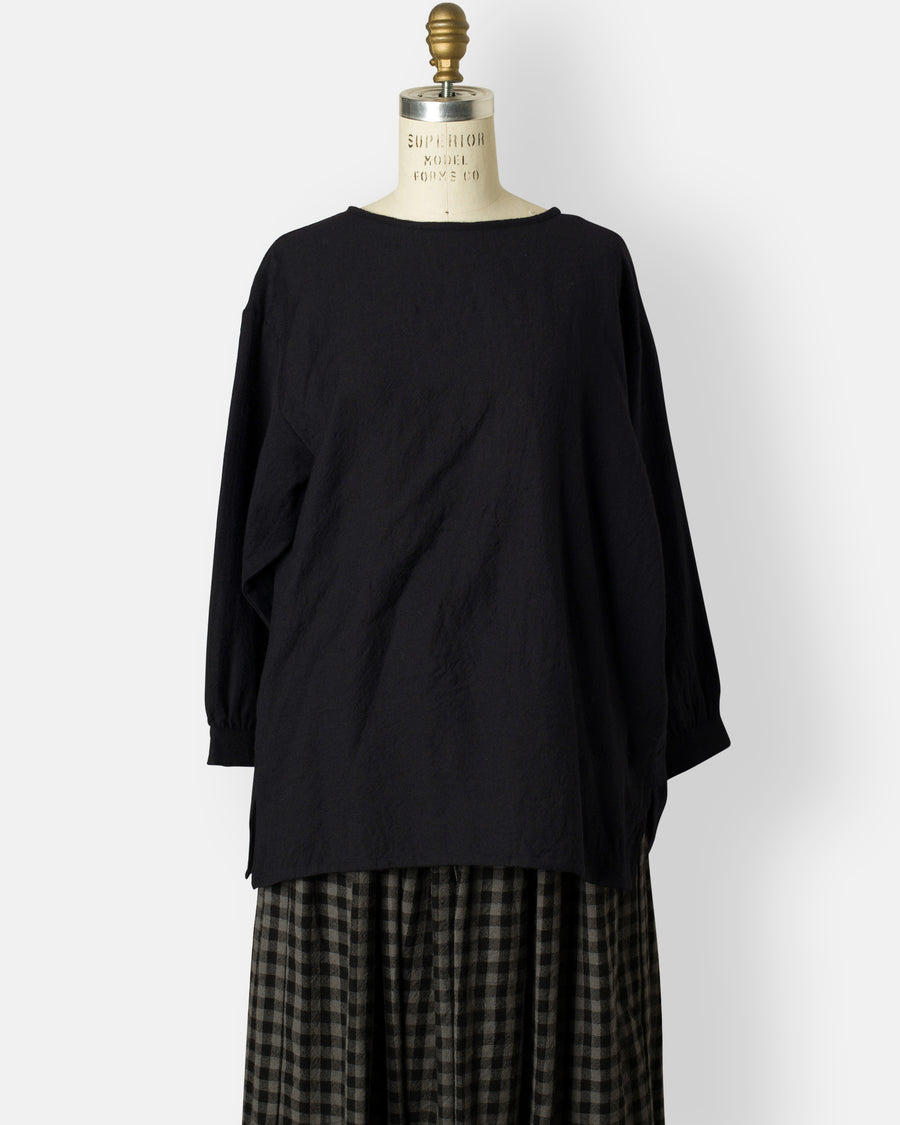 boiled wool plain boatneck back pintuck shirt black