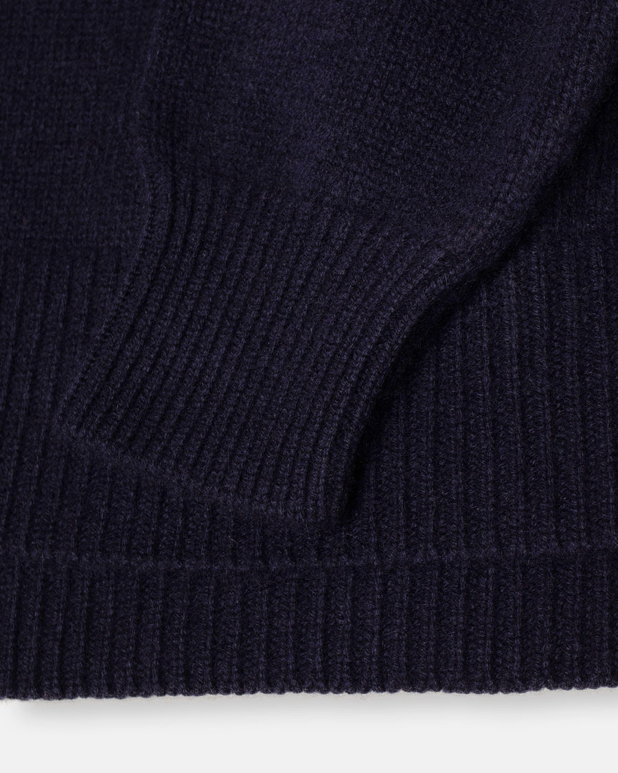 aila pullover