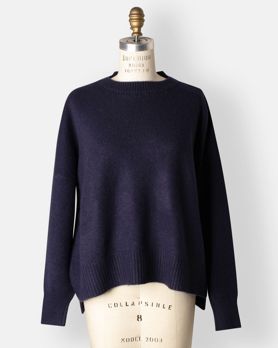 aila pullover