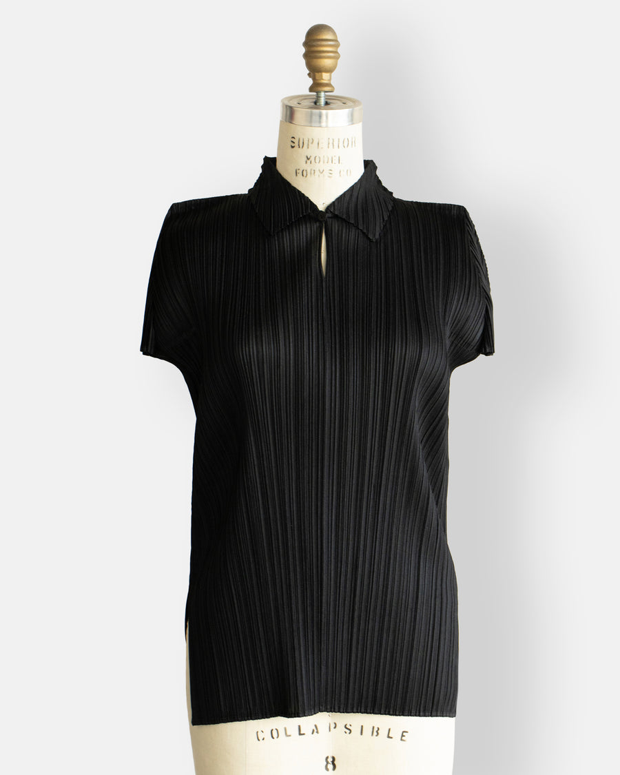monthly colors collared top