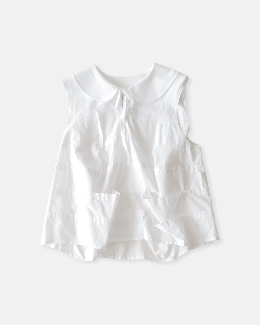 sleeveless top with peter pan collar